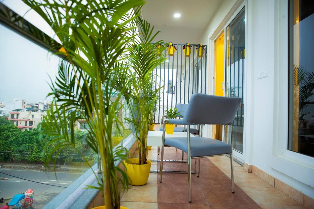 Lime Tree Luxury Studio - Service Apartment Near Artemis Hospital ,Gurgaon Exterior photo